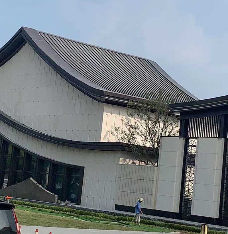 来宾金属屋面板的常见类型有哪些？